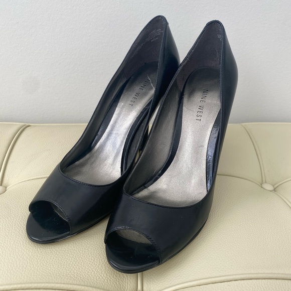 Nine West Heels - Picture 1 of 4